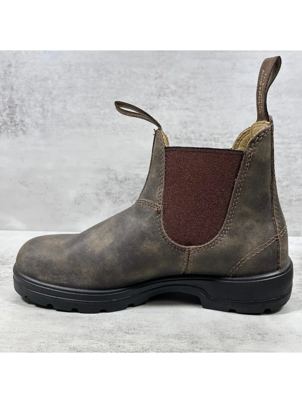 Blundstone 585 chelsea